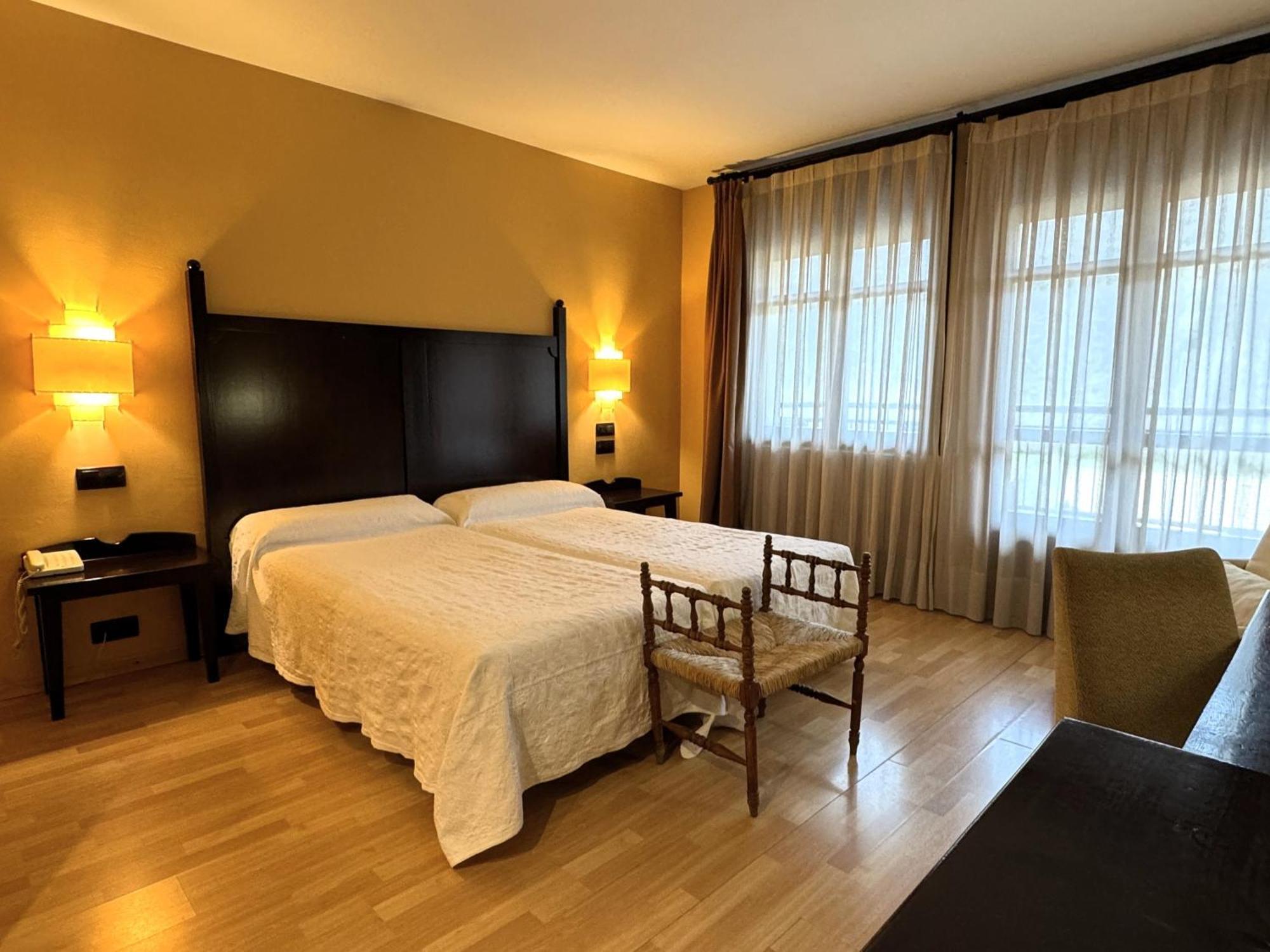 Hotel Cotiella Campo  Eksteriør bilde